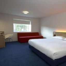 Camera TRAVELODGE PONTYPOOL Fotos