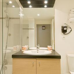 Salle de bains Residhome Asnieres Apparthotel Fotos