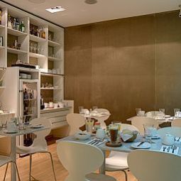 Sala colazione nel ristorante Casa Calma Fotos