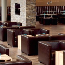 Холл Motel One City Süd Fotos