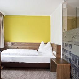 Camera Basic Hotel Innsbruck Fotos