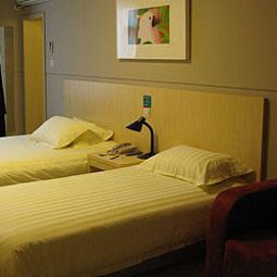 Номер Jin Jiang Inn Xiangzhou Qinglv Middel Road Fotos