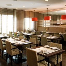Frühstücksraum im Restaurant NH Ludwigsburg Fotos