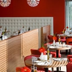 Restaurant Van der Valk Airporthotel Fotos