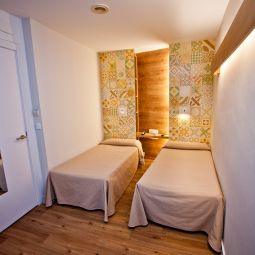  Mare Nostrum Hostal Fotos