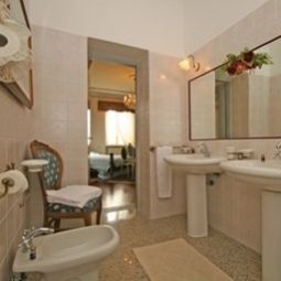 Badezimmer Relais Villa Clodia Fotos