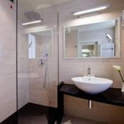 Bathroom Kristal Palace TonelliHotels Fotos