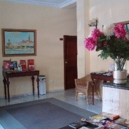 Hall Doña Blanca Sevilla Fotos