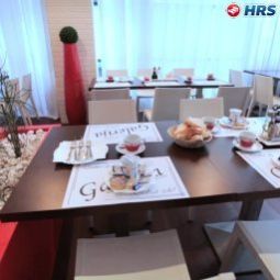 Breakfast room within restaurant Nova Galerija Apartments Fotos