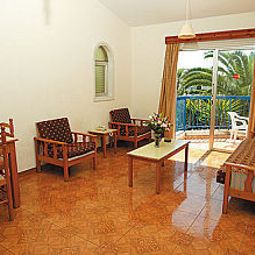 Zimmer Alexia Hotel Apartments Fotos