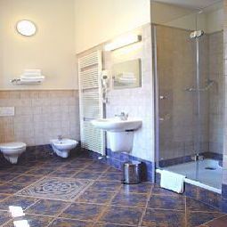 Badezimmer Adalbert Fotos