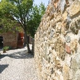 Vista exterior Villa Nottola Fotos