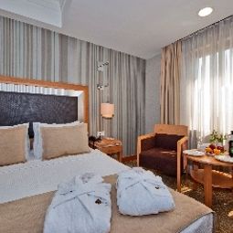 Zimmer Grand S Hotel Fotos