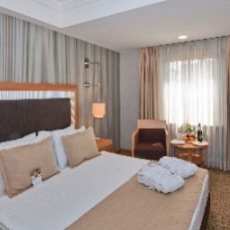 Zimmer Grand S Hotel Fotos