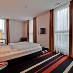 Chambre pour voyageurs d'affaires Enso Fotos