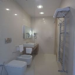 Camera da bagno Soglow Business Class Aparthotel Fotos