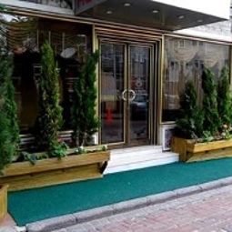 Widok zewnętrzny Kaya Madrid Fotos
