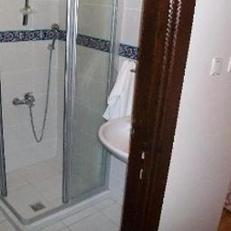 Badezimmer Ninova Pension Fotos