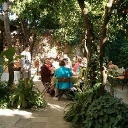 Garten Ninova Pension Fotos