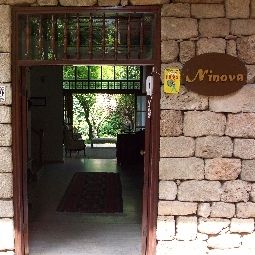  Ninova Pension Fotos