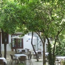 Frühstücksraum im Restaurant Ninova Pension Fotos