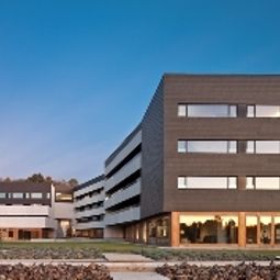 Hotelfotos ALMAPAMPLONA Muga de Beloso