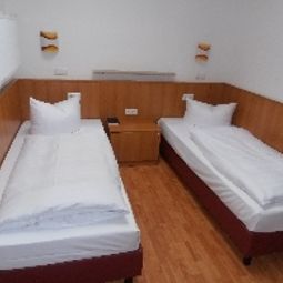 Room Altan Fotos