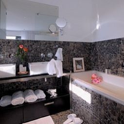 Salle de bains DysArt Boutiquehotel Fotos
