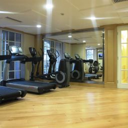 Финтнес Lanson Place Jin Qiao Residences Fotos