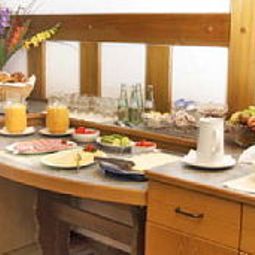 Buffet Vier Jahreszeiten Landhaus Fotos