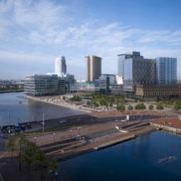 Фасад Holiday Inn MANCHESTER - MEDIACITYUK Fotos
