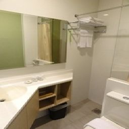 Camera da bagno Aqueen Hotel Lavender Fotos