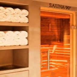 Wellnessbereich Steigenberger Grandhotel Handelshof Fotos