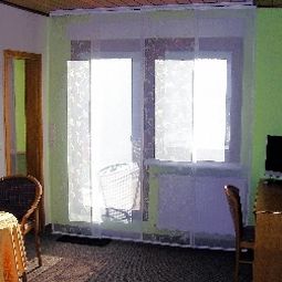 Habitación con balcón Schlaadt Fotos