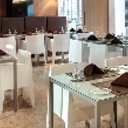 Зал для завтрака S15 Sukhumvit Hotel Fotos