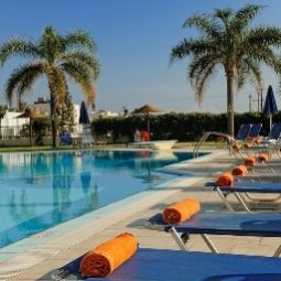 Фасад Socrates APTS HOTEL Fotos