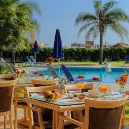 Фасад Socrates APTS HOTEL Fotos