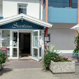 Außenansicht Seestern Ostseehotel Fotos