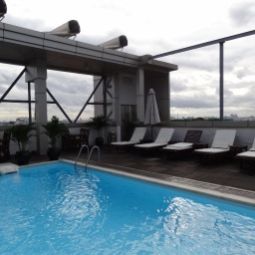 Pool Golden Central Hotel Saigon Fotos