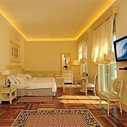 Chambre Hotel De Paris Sanremo Fotos