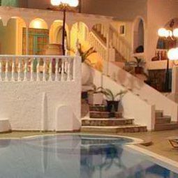 Hellas Family Fira Cyclades