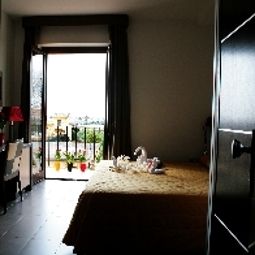 Zimmer mit Terrasse Visagi Fotos