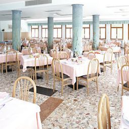 Ristorante Casa per Ferie Opera Beato G. Nascimbeni Religious Guest House Fotos
