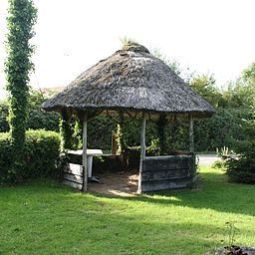 Jardin Auberge de la ferme des aulnettes Logis Fotos