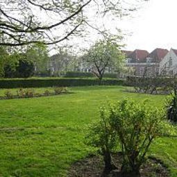Jardin Bed en Brood-Veere Fotos