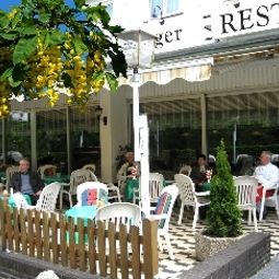 Terrasse Cafe Berger Fotos