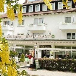 Außenansicht Cafe Berger Fotos