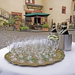 Vue extérieure Schloss Zell Fotos
