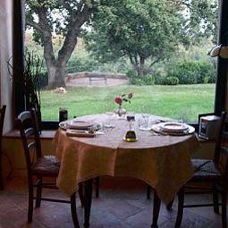 Sala de desayuno en el restaurante Locanda Ilune Luxury Farmhouse Fotos