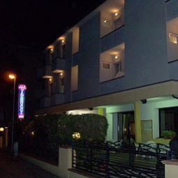 Vue extérieure Vannucci Rimini G.H.R. Fotos